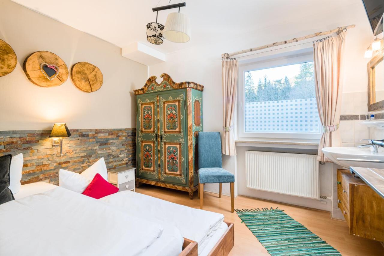 Zur Schoenen Aussicht Hotel Garni Garmisch-Partenkirchen Ngoại thất bức ảnh